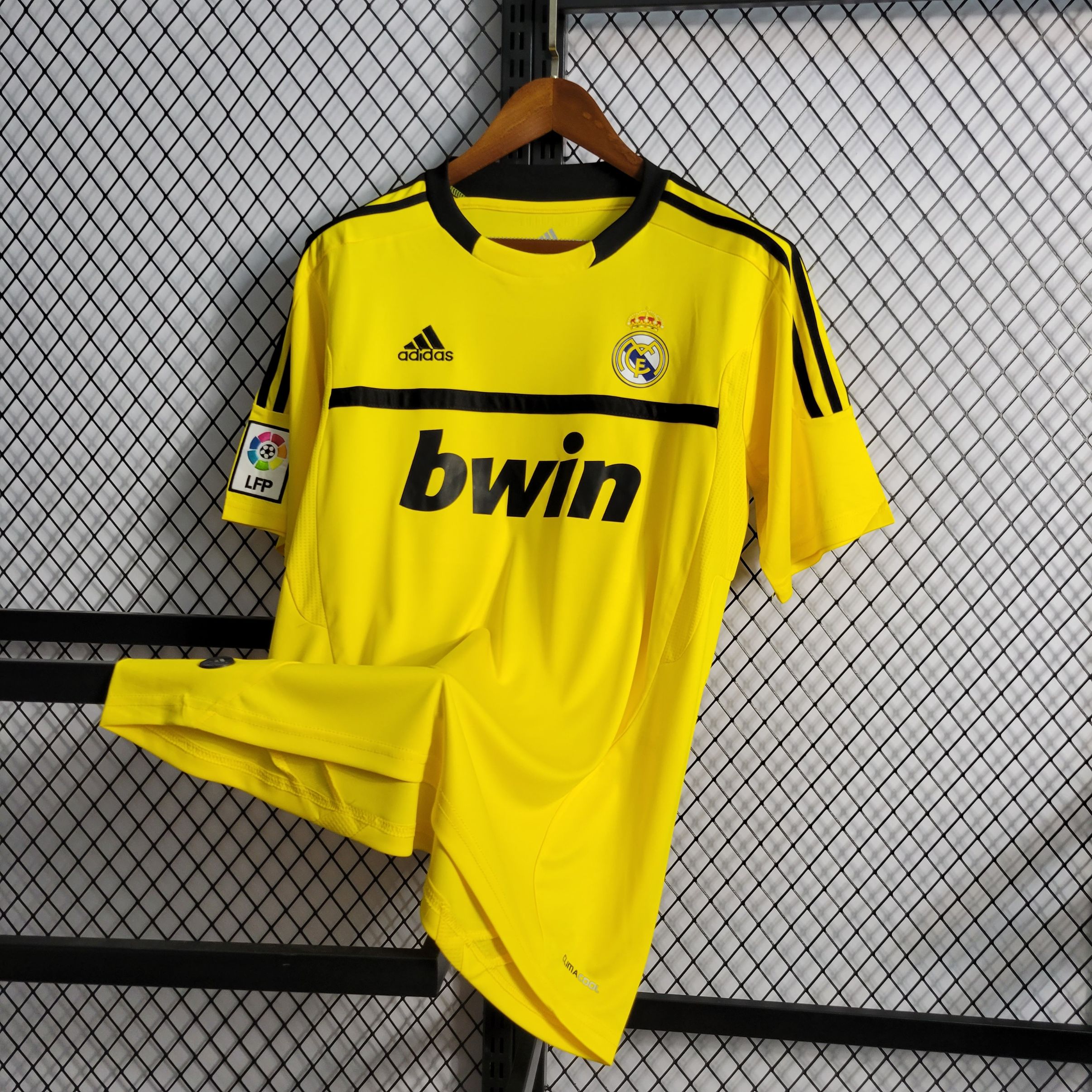 Retro Real Madrid 2011/2012 ( Thủ Môn )