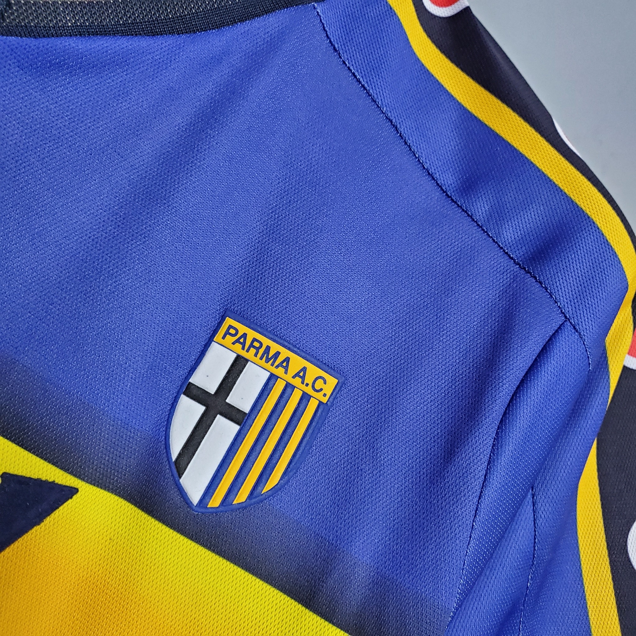 Retro Parma 2001/2002 ( Sân Nhà )