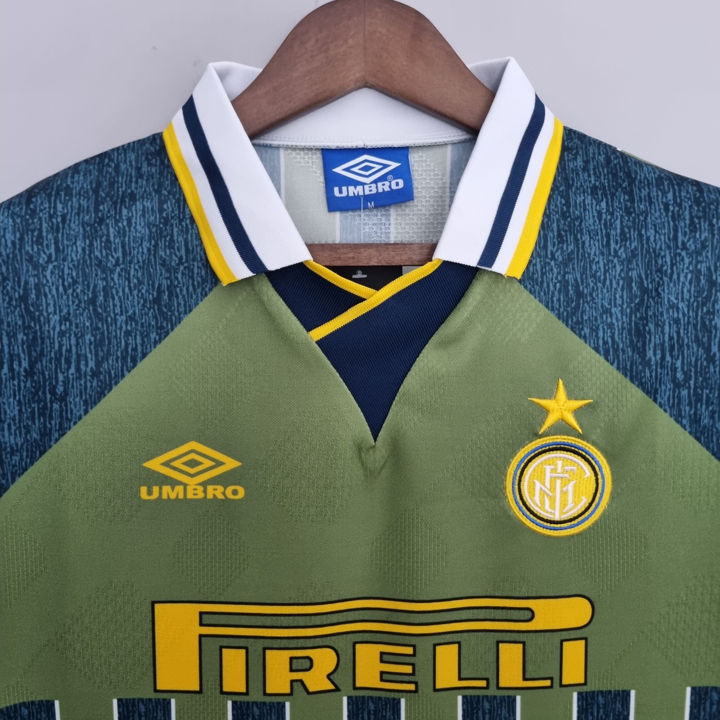 Retro Inter Milan 1995/1996 ( Sân Khách )