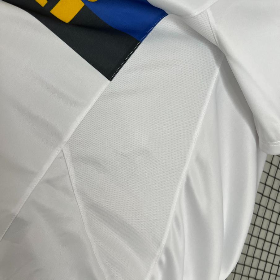 Retro Inter Milan 2005/2006 ( 3RD )