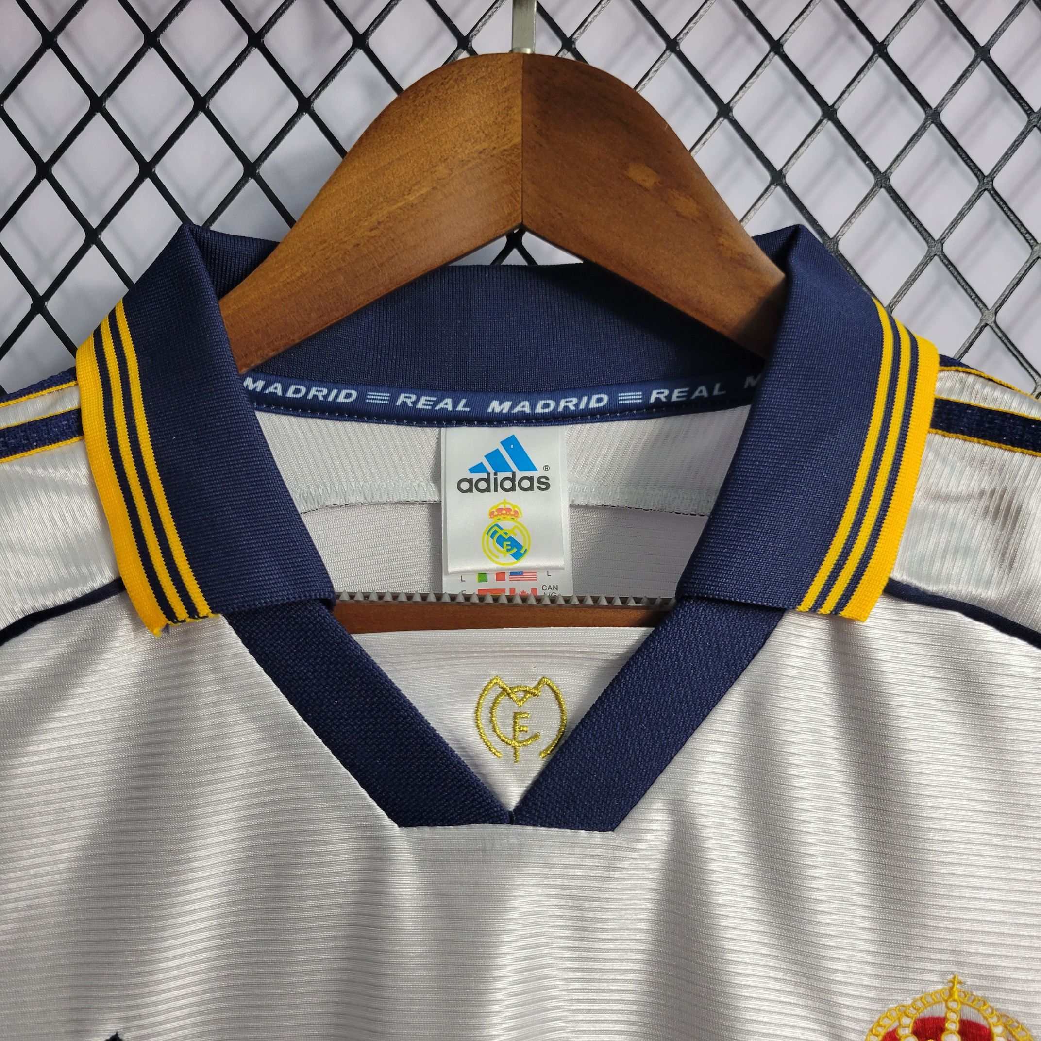 Retro Real Madrid 1999/2000 ( Sân Nhà )