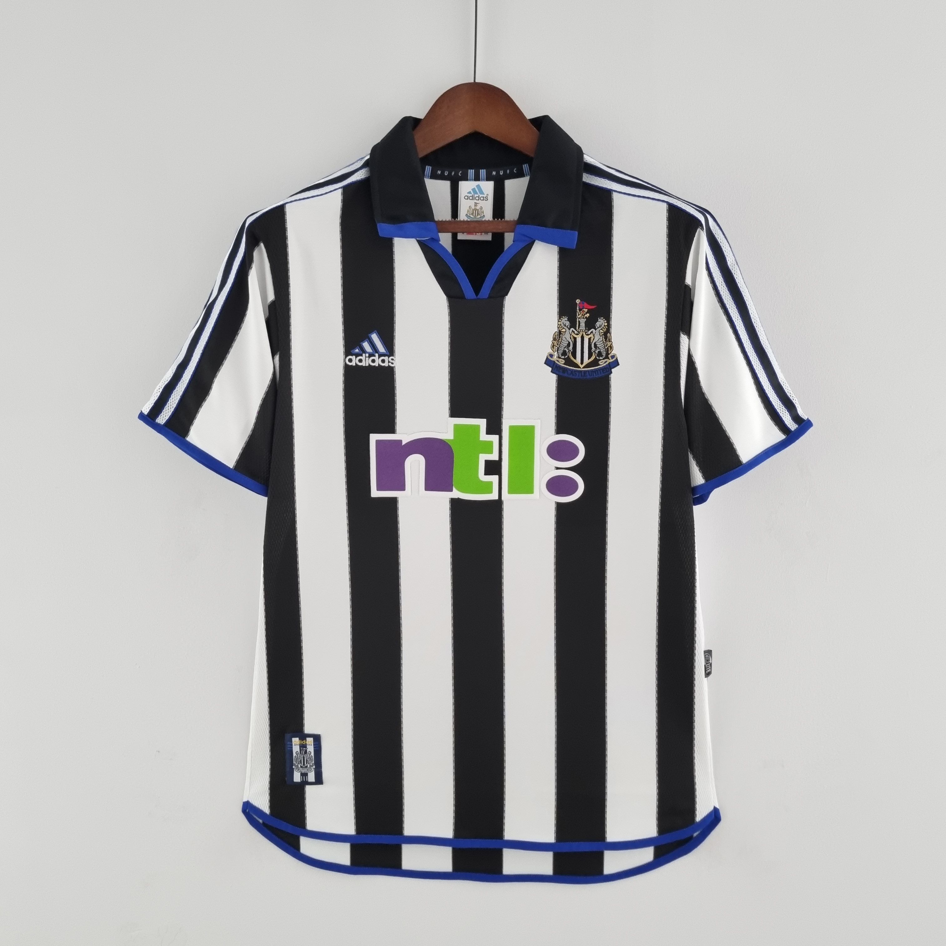Retro NewCastle 2000/2001 ( Sân Nhà )