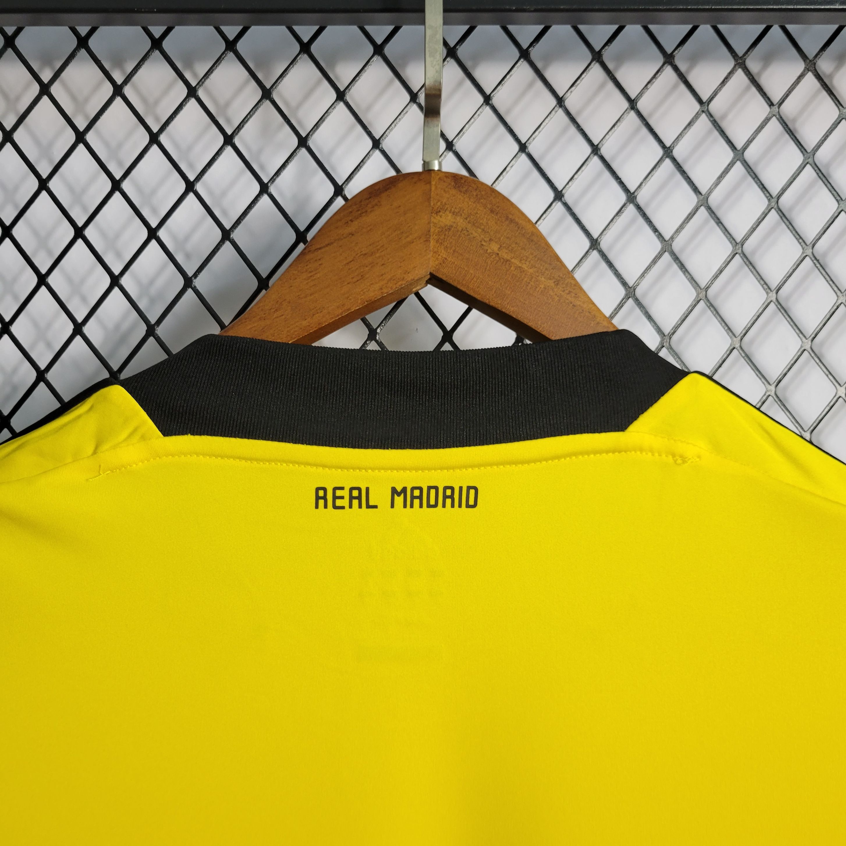 Retro Real Madrid 2011/2012 ( Thủ Môn )