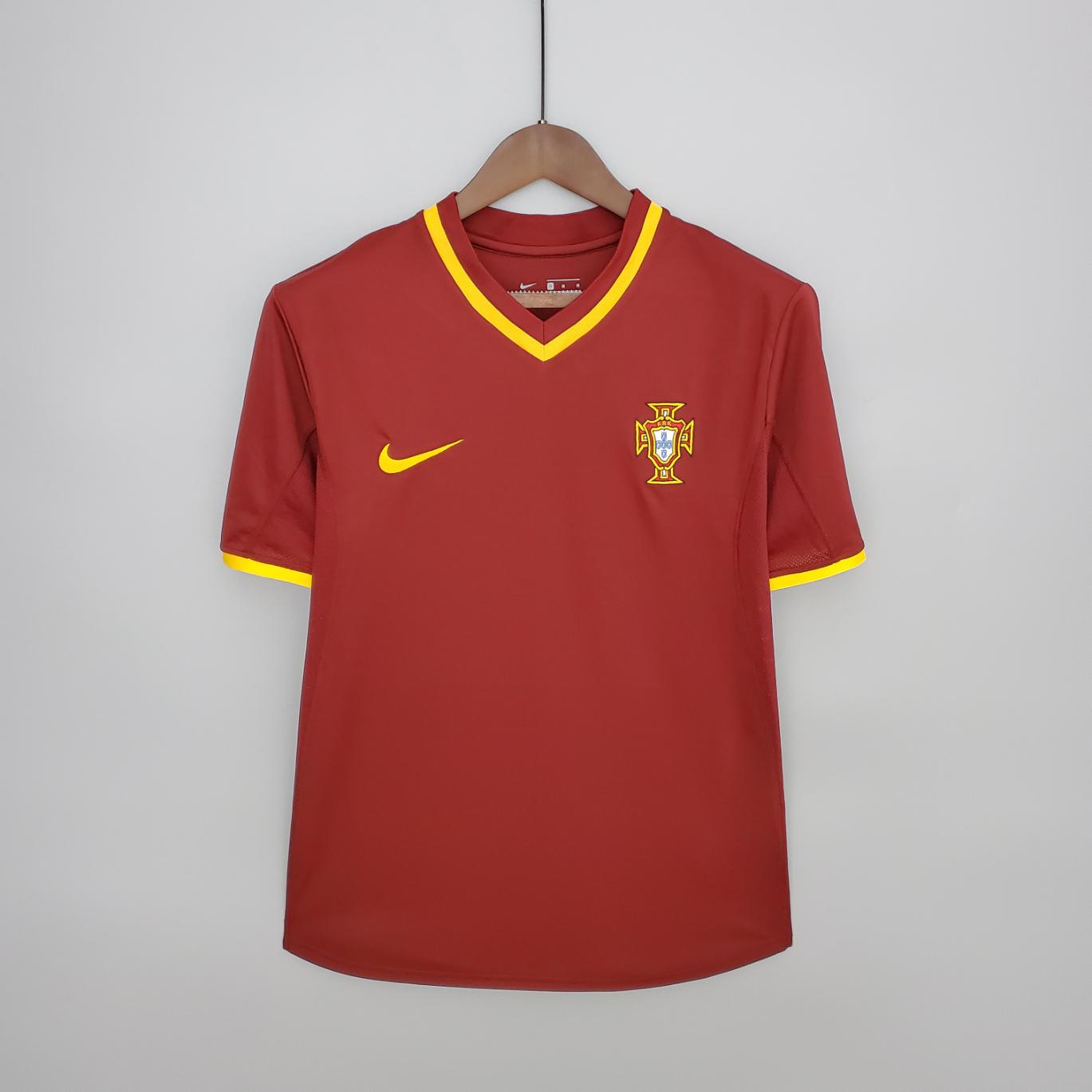 Retro Bồ Đào Nha 2000 ( Sân Nhà )