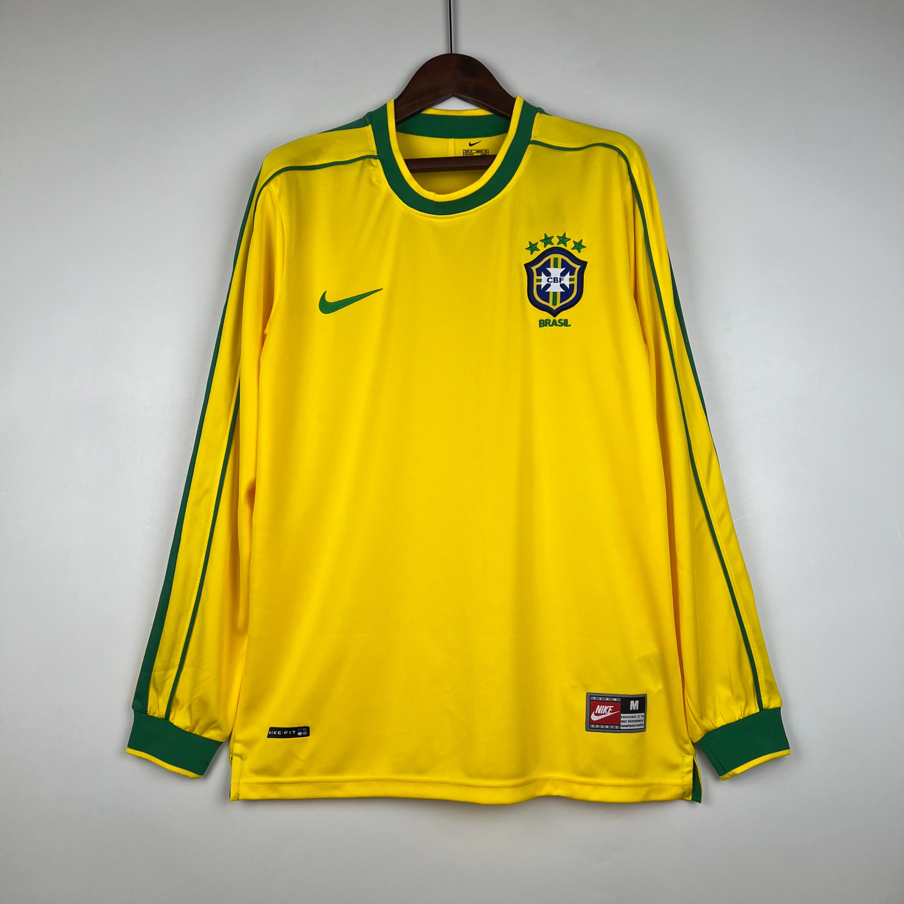 Retro Brazil 1998 Tay Dài ( Sân Nhà )