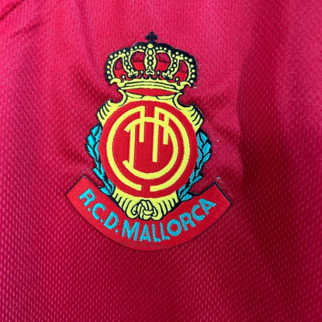 Retro Mallorca 2001/2002 ( Sân Nhà )
