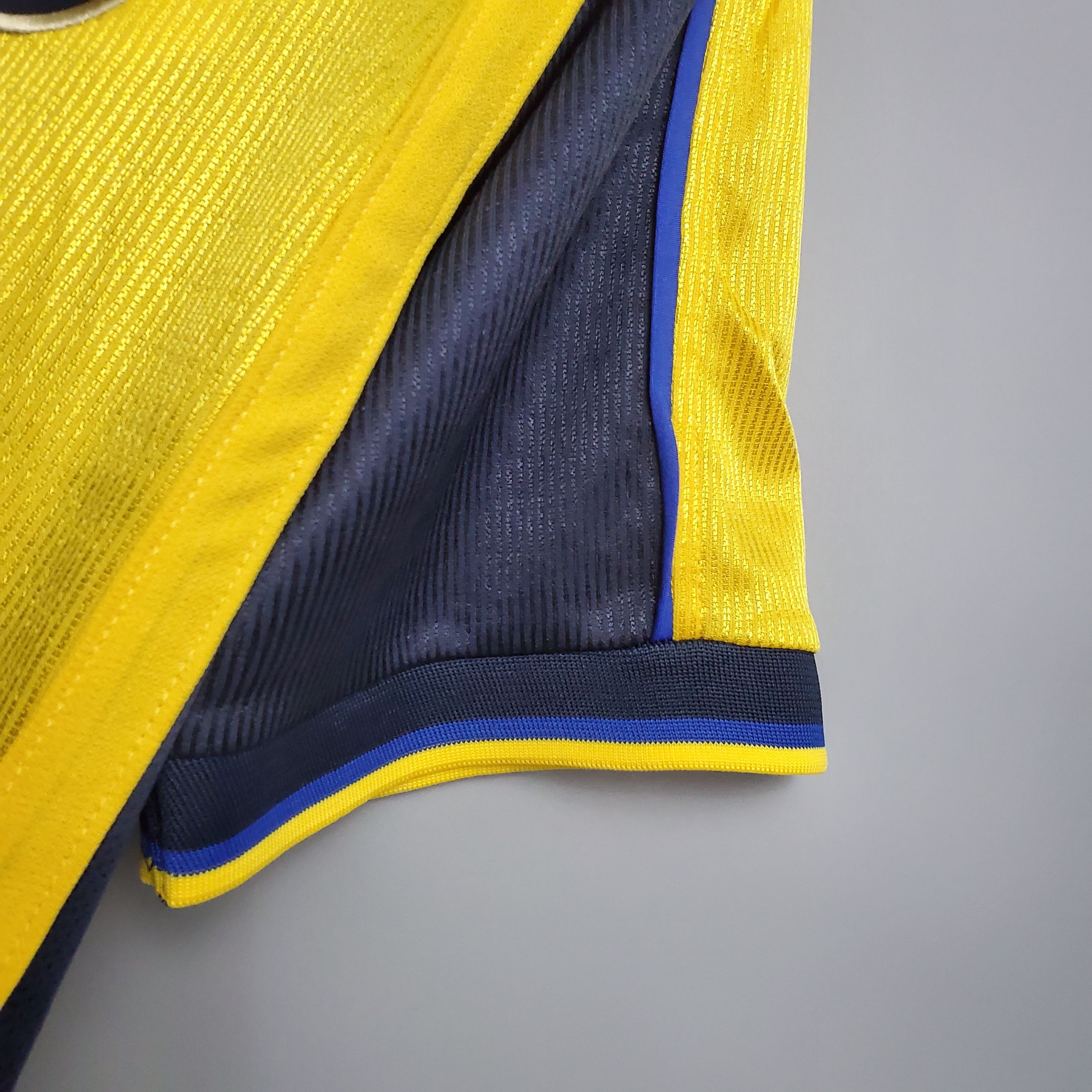 Retro Arsenal 1999/2000 ( Sân Khách )