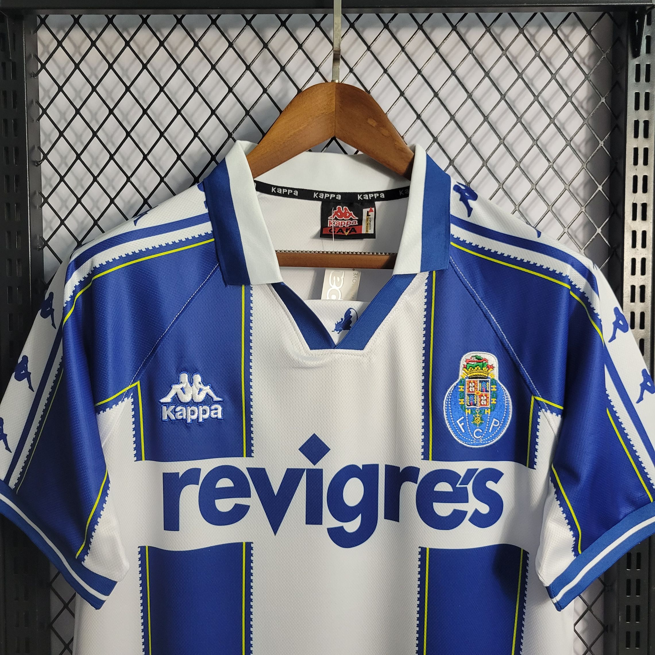 Retro Porto 1997/1998 ( Sân Nhà )