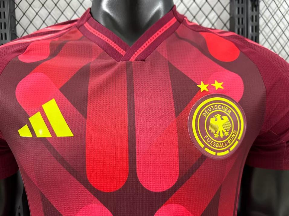 Đồ SF Đức 2025 ( Sân Khách - Nữ )