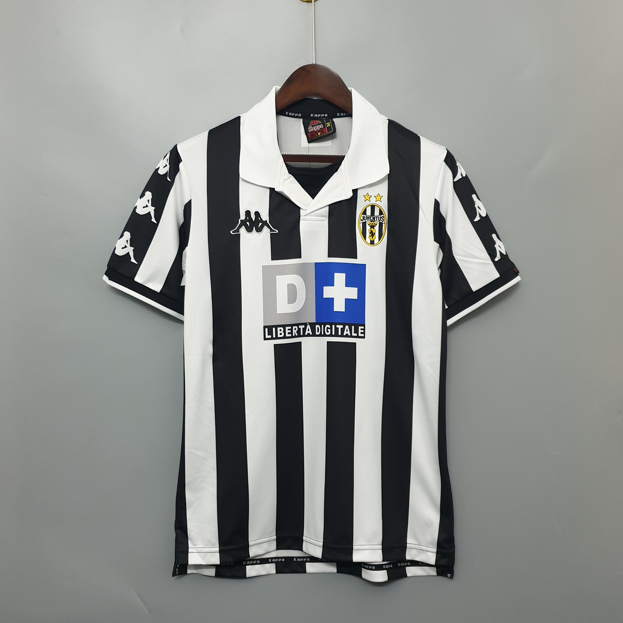 Retro Juventus 1999/2000 ( Sân Nhà )