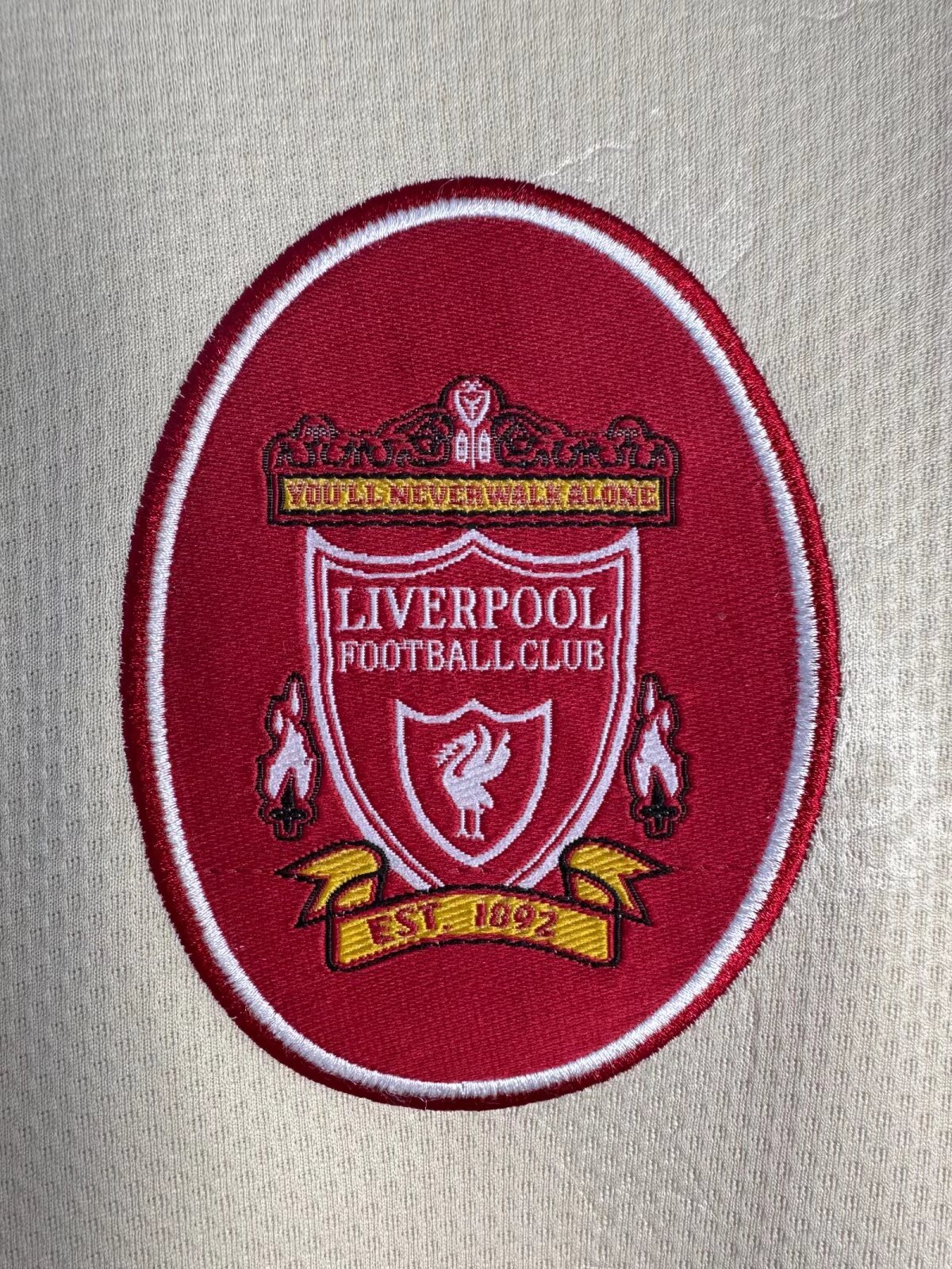 Retro Liverpool 1996/1997 Tay Dài ( Sân Khách )