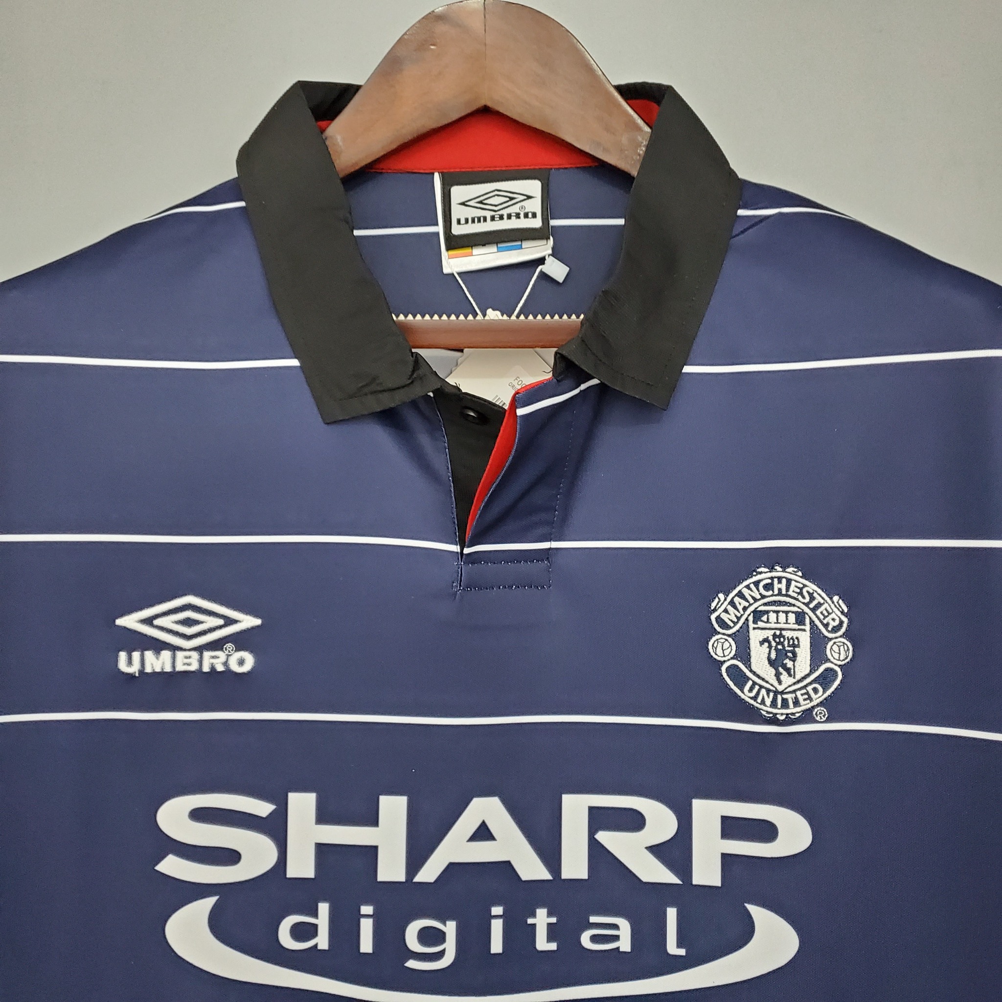 Retro Mu 1999/2000 ( Sân Khách )