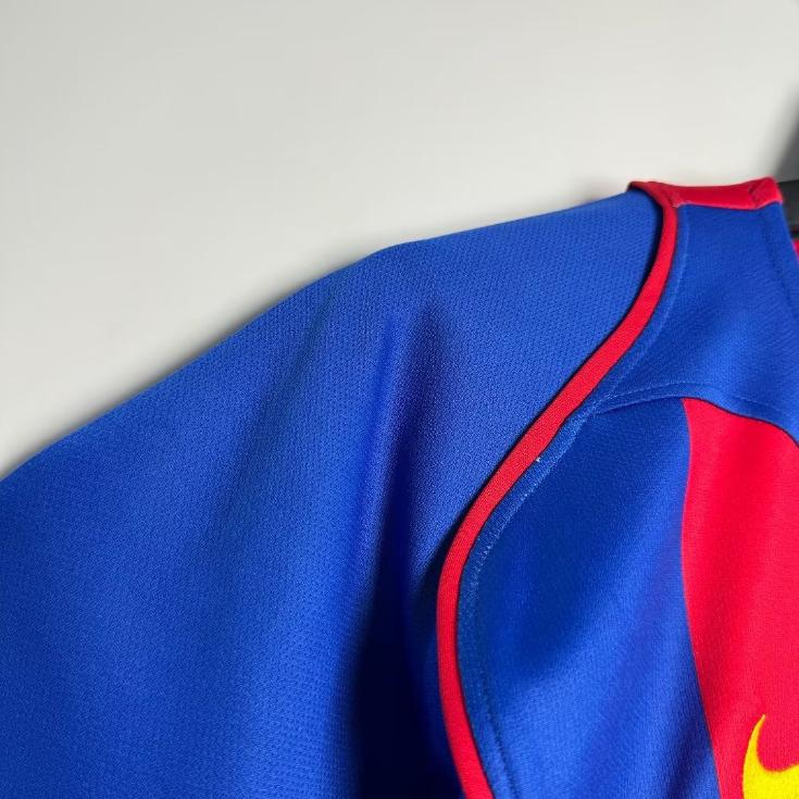 Retro Barcelona 2004/2005 ( Sân Nhà )