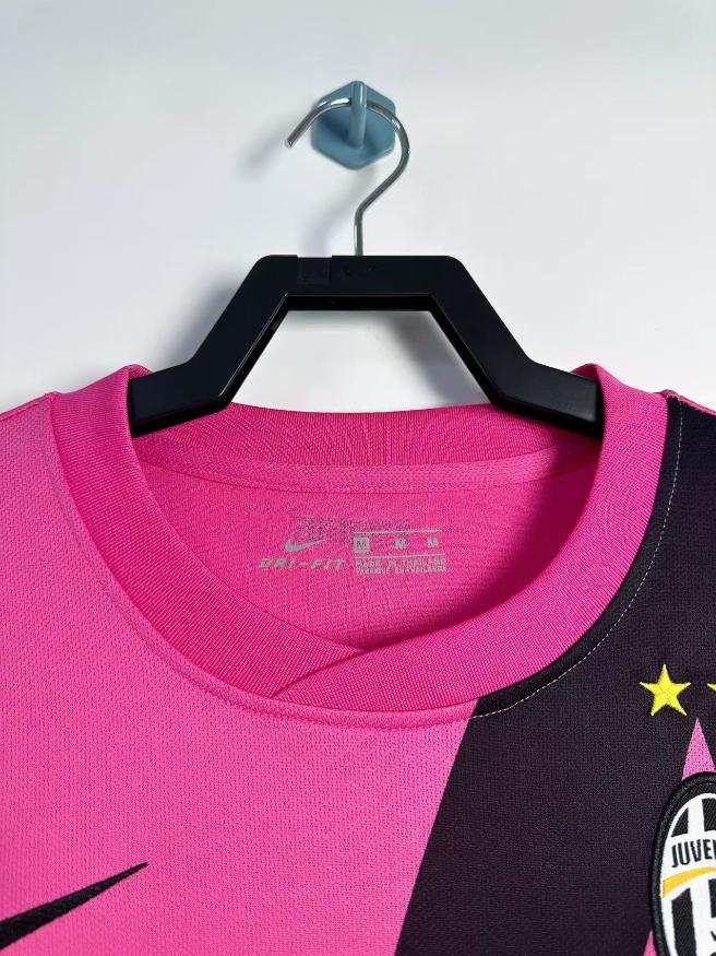 Retro Juventus 2011/2012 Tay Dài ( Sân Khách )