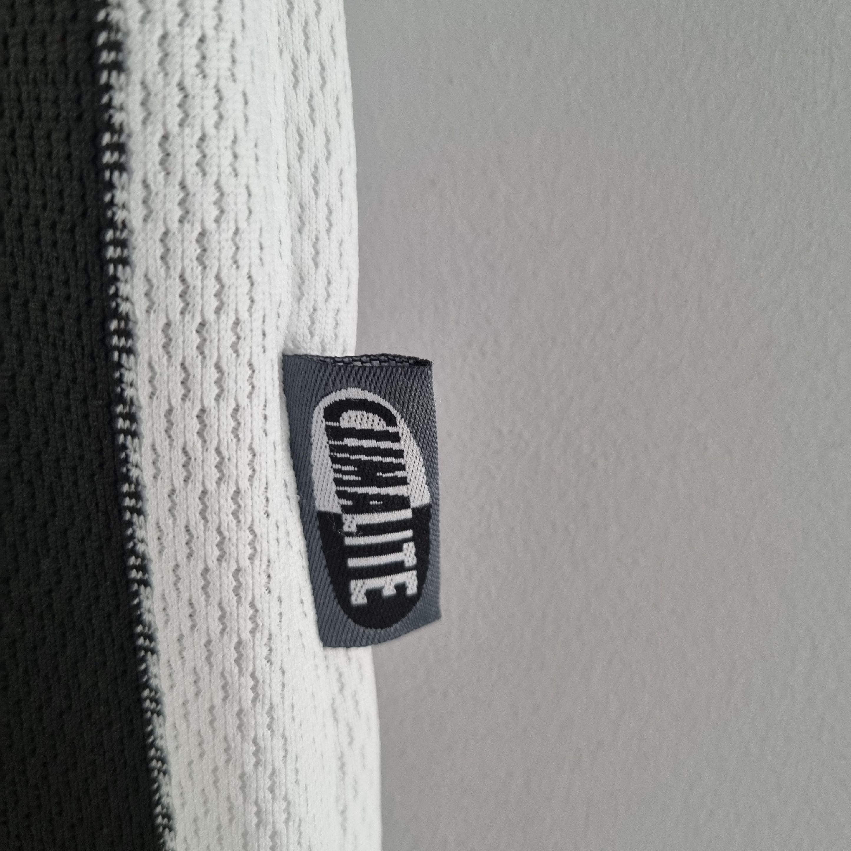 Retro NewCastle 2000/2001 ( Sân Nhà )