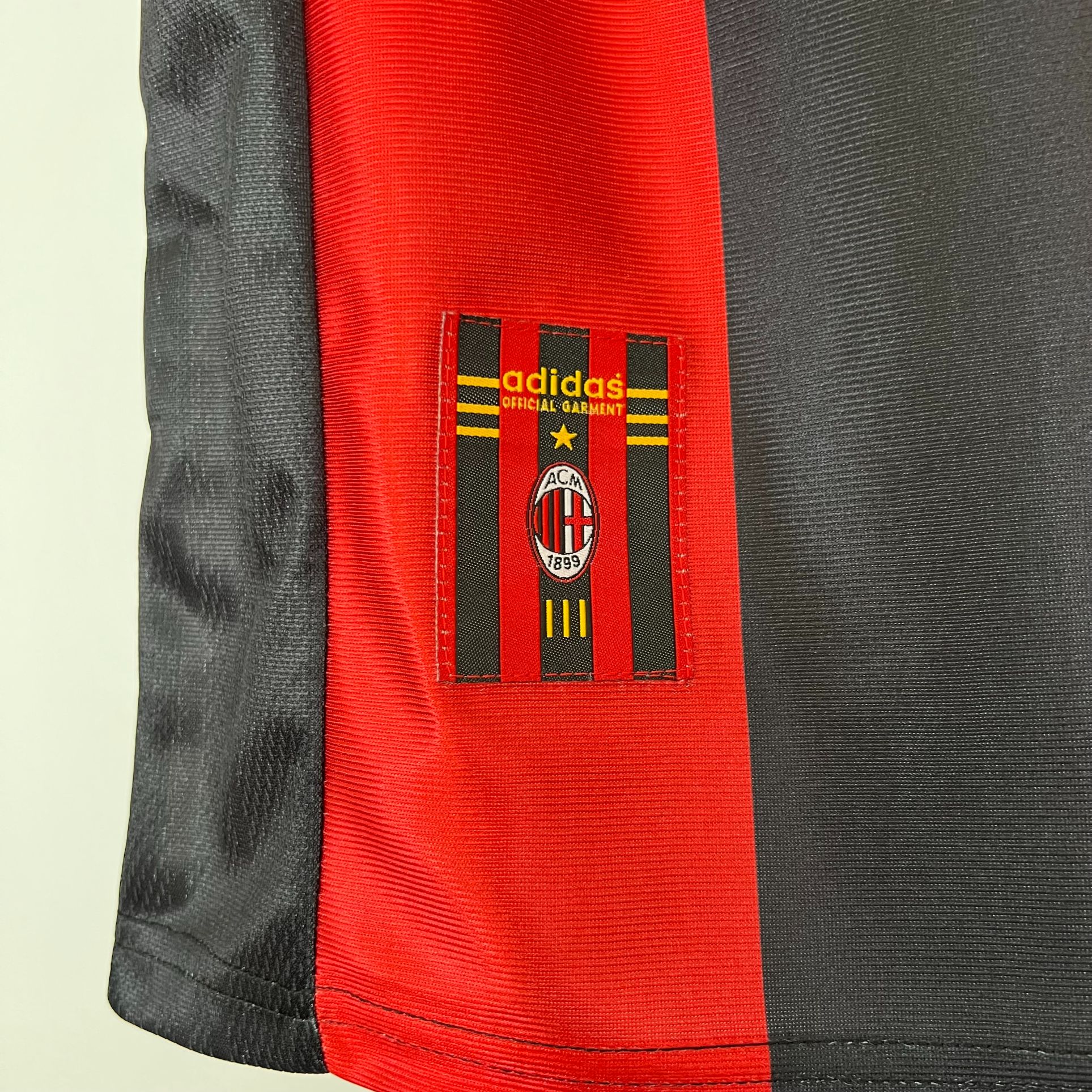 Retro Ac Milan 1998/1999 ( Sân Nhà )