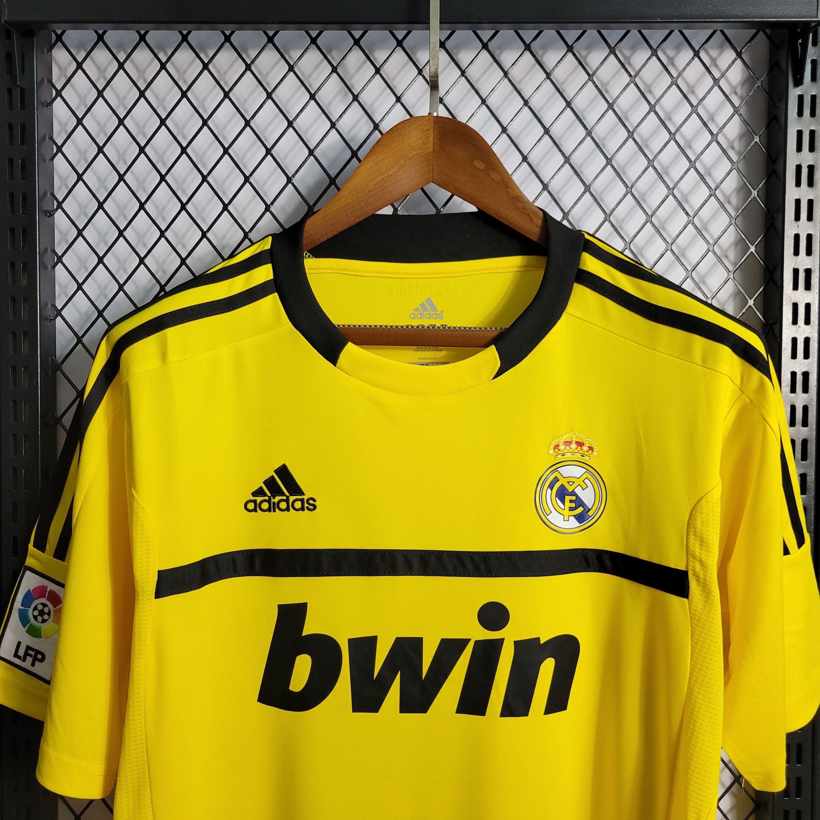 Retro Real Madrid 2011/2012 ( Thủ Môn )