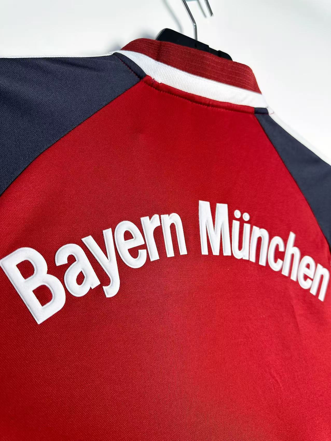 Retro Bayern Munich 2001/2002 ( Sân Nhà )