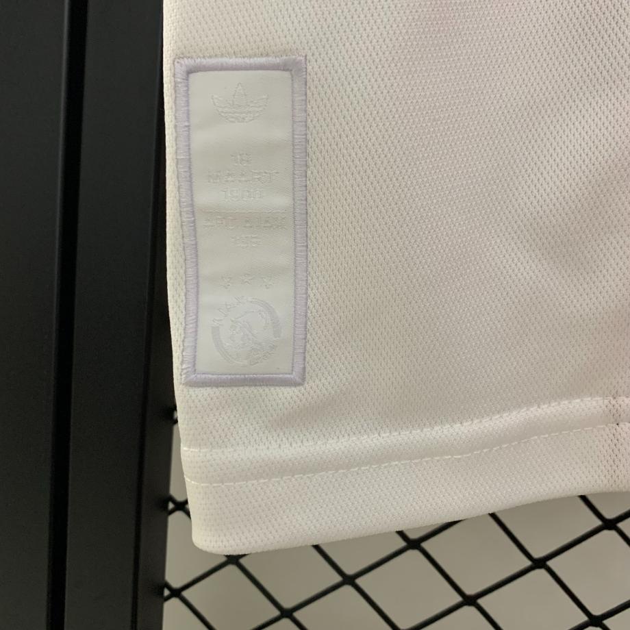 Retro Ajax 125th Anniversary ( Sân Nhà )