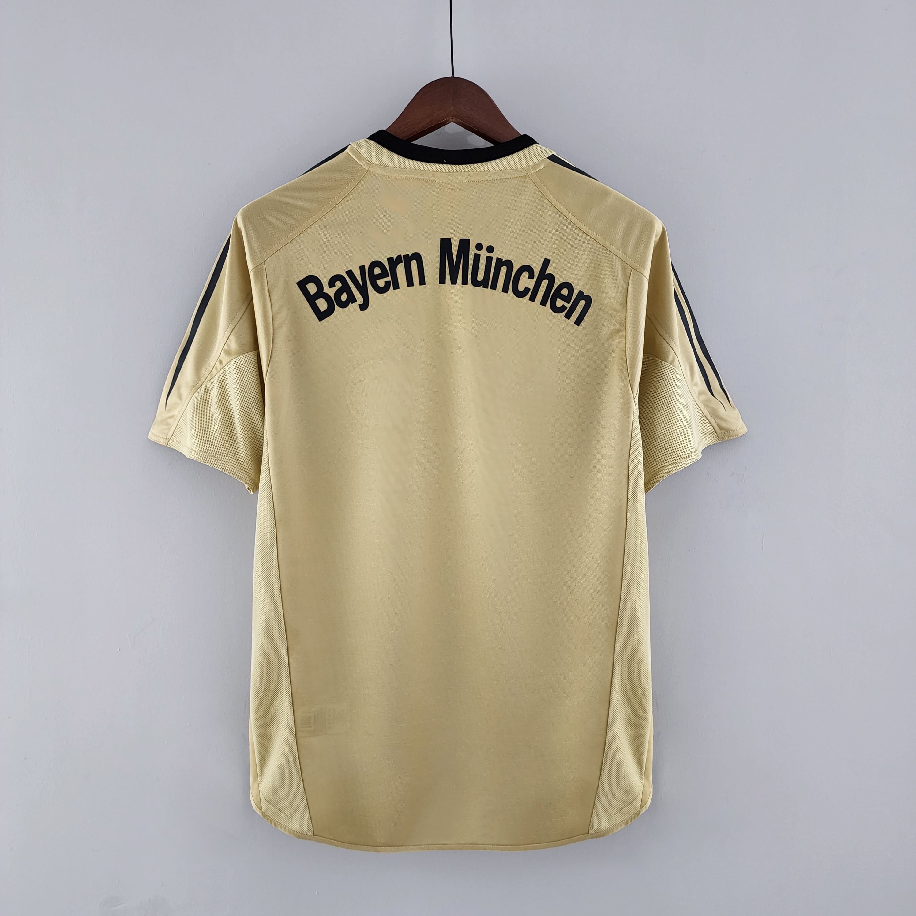 Retro Bayern Munich 2004/2005 ( Sân Khách )