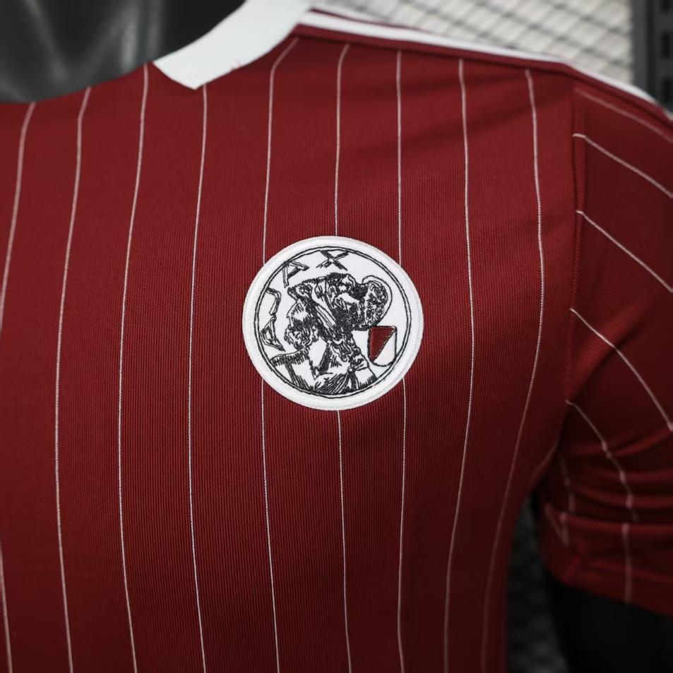 Áo Thun Ajax 2025 ( Terrace Icons Đỏ )