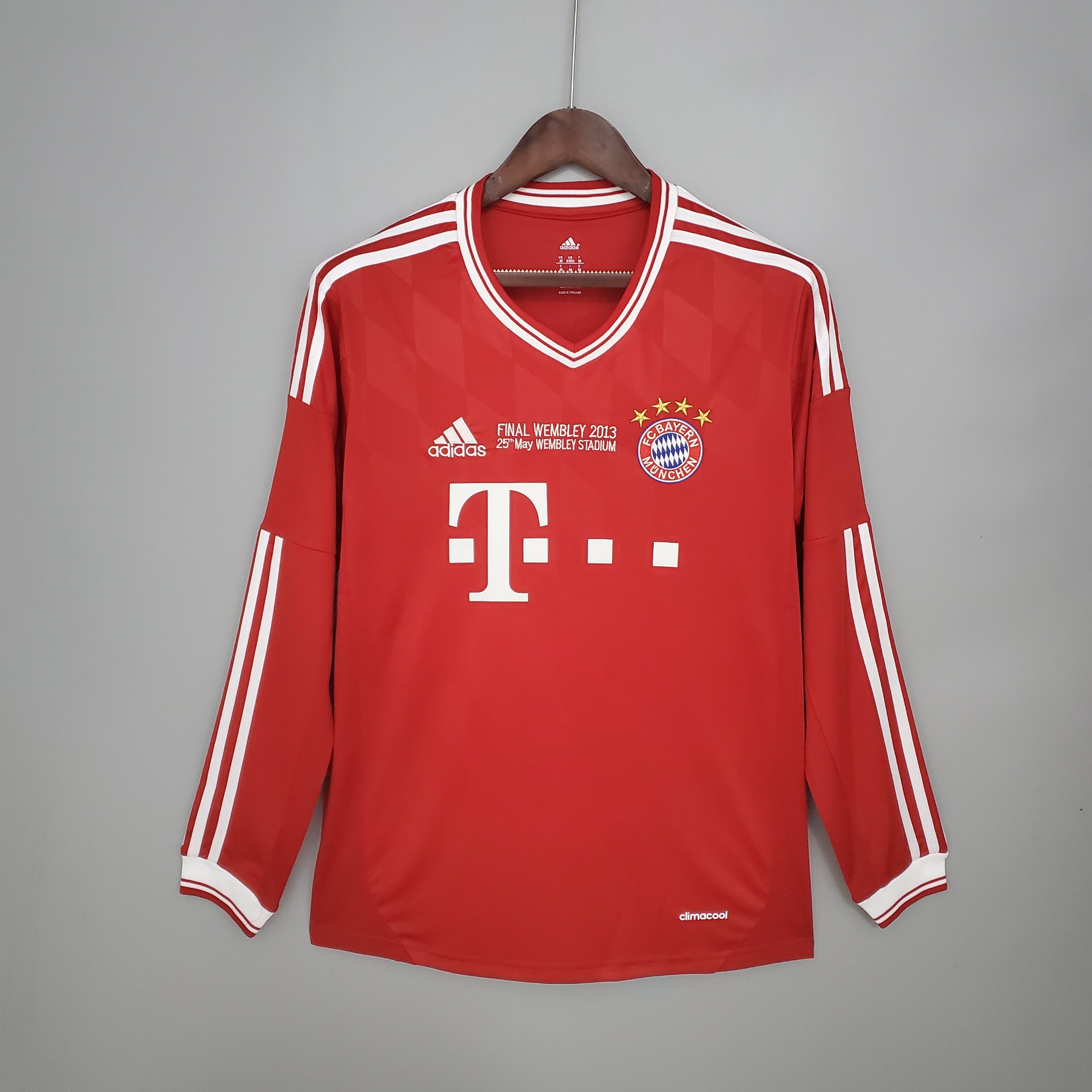 Retro Bayern Munich 2013/2014 Tay Dài ( Sân Nhà )