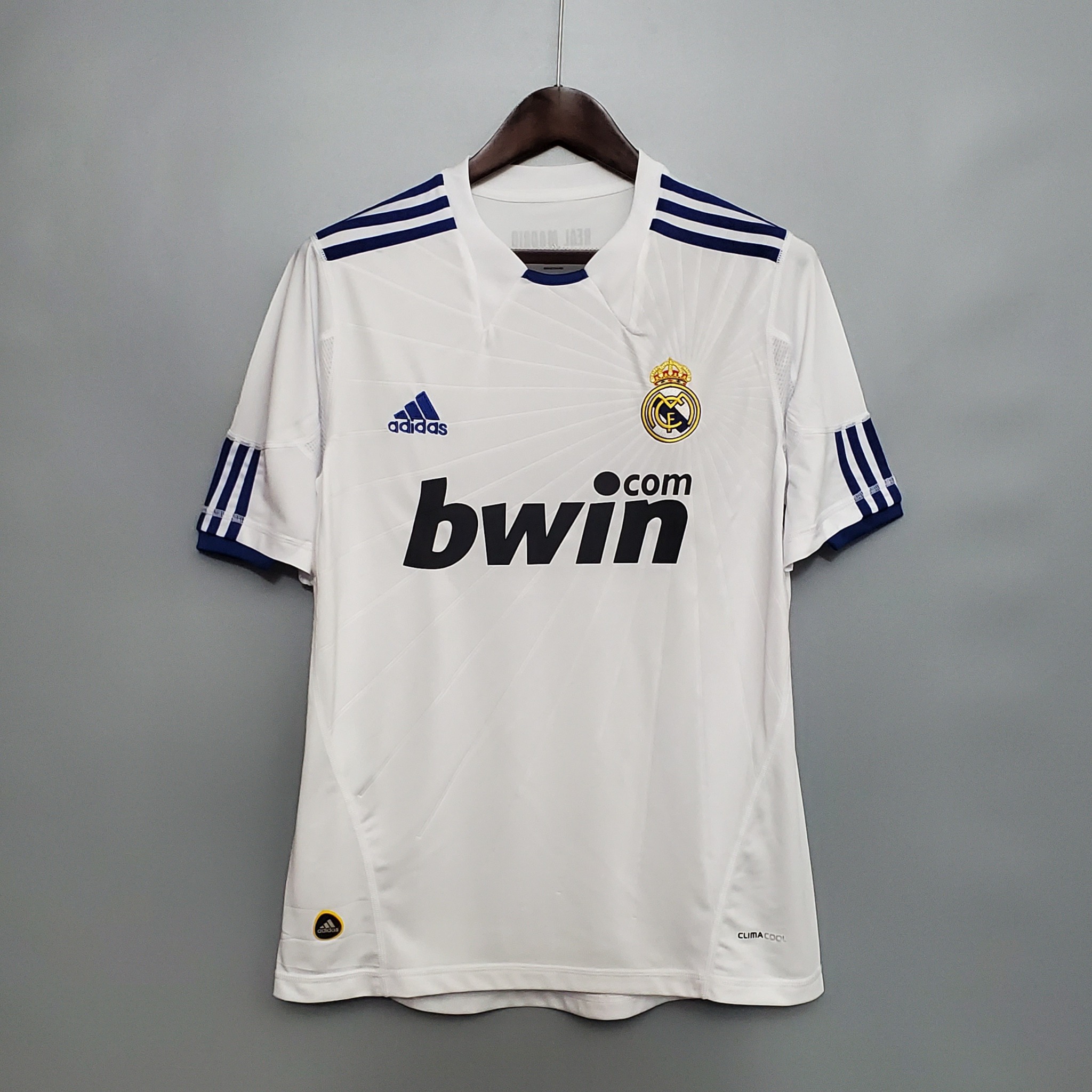 Retro Real Madrid 2010/2011 ( Sân Nhà )