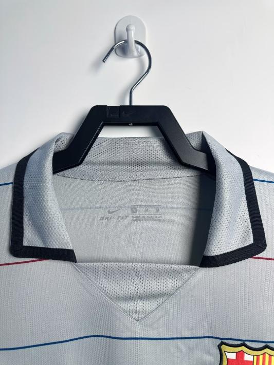 Retro Barcelona 2003/2004 Tay Dài ( Sân Khách )