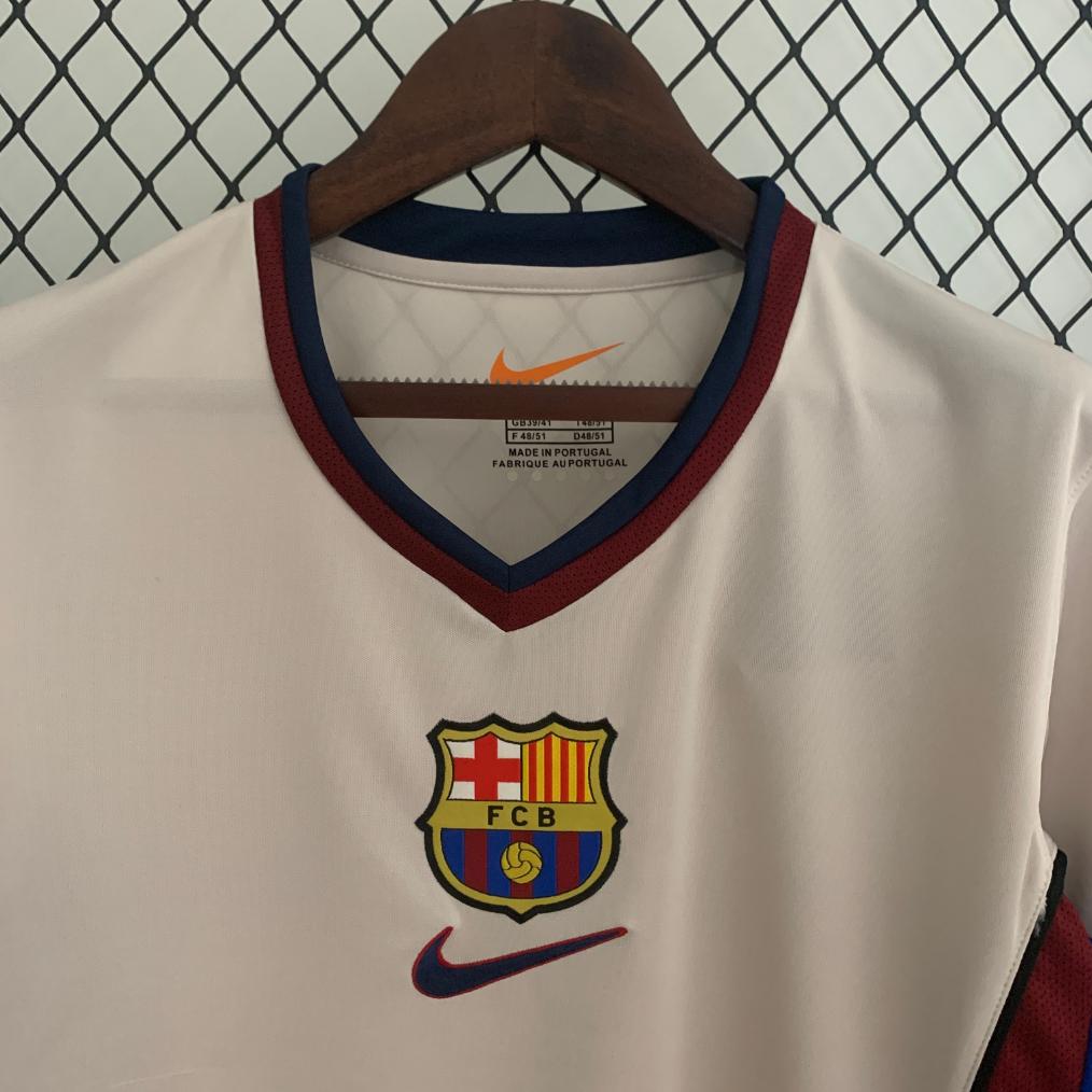 Retro Barcelona 1998/1999 ( Sân Khách )