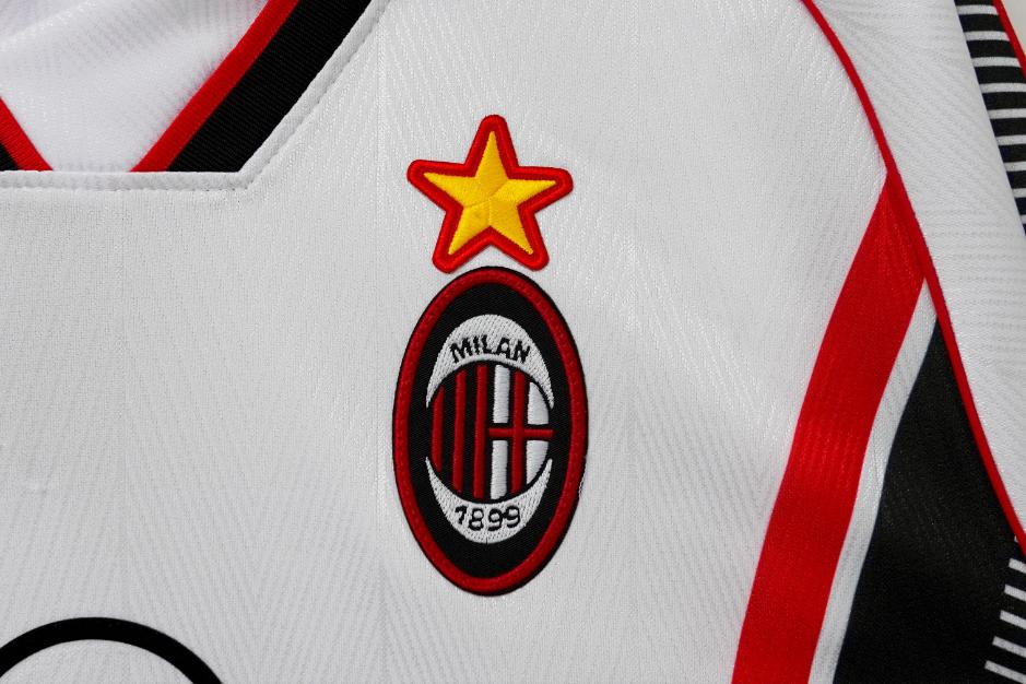 Retro Ac Milan 1997/1998 Tay Dài ( Sân Khách )