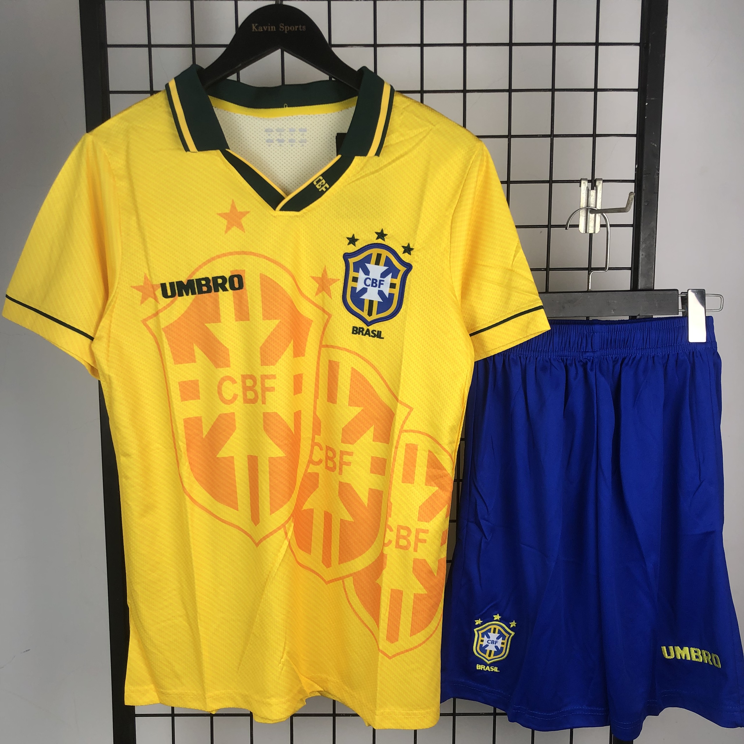 Đồ Fan Brazil 1993 ( Sân Nhà )