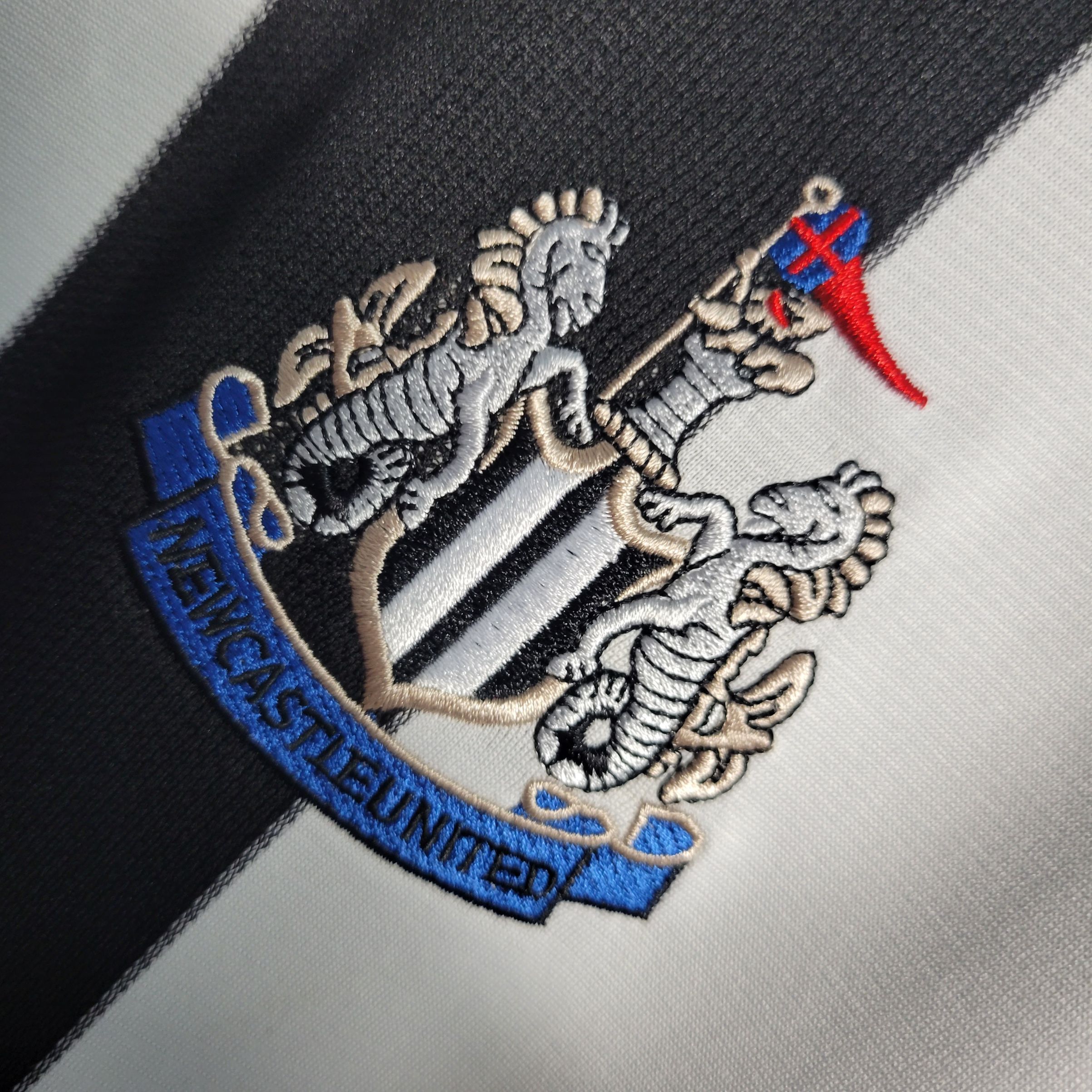 Retro NewCastle 1995/1997 ( Sân Nhà )