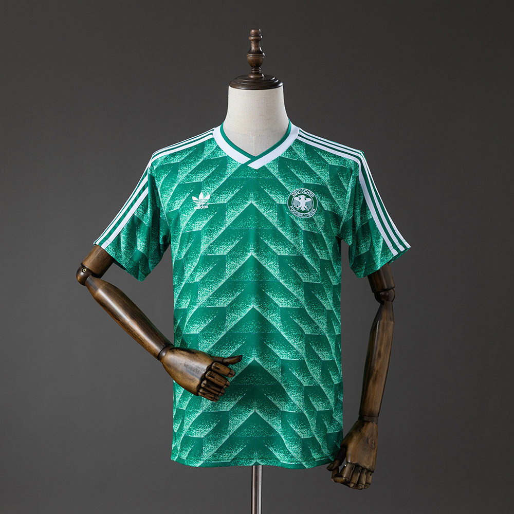 Retro Đức 1990 ( Sân Khách )