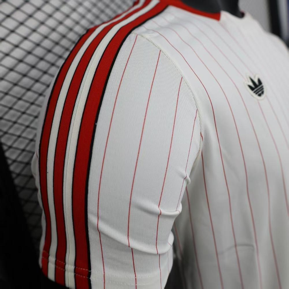 Áo Thun S.L.Benfica 2025 ( Terrace Icons )