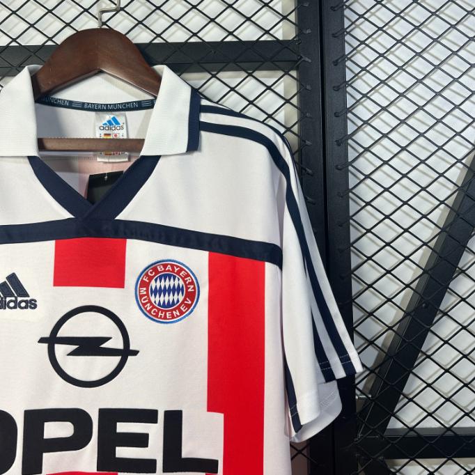 Retro Bayern Munich 2000/2001 ( Sân Khách )