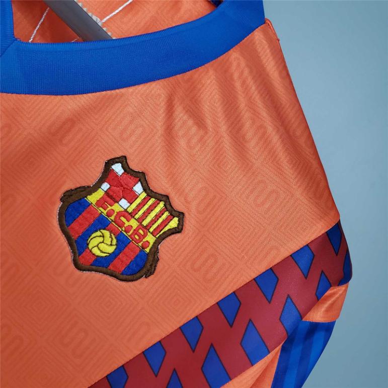 Retro Barcelona 1991/1992 ( Sân Khách )