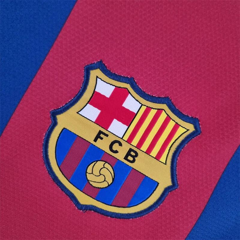 Retro Barcelona 2010/2011 Tay Dài ( Sân Nhà )