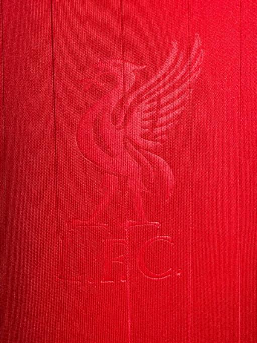 Retro Liverpool 2006/2008 Tay Dài ( Sân Nhà )