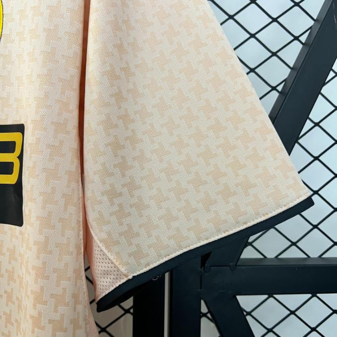 Retro Juventus 2003/2004 ( Sân Khách )