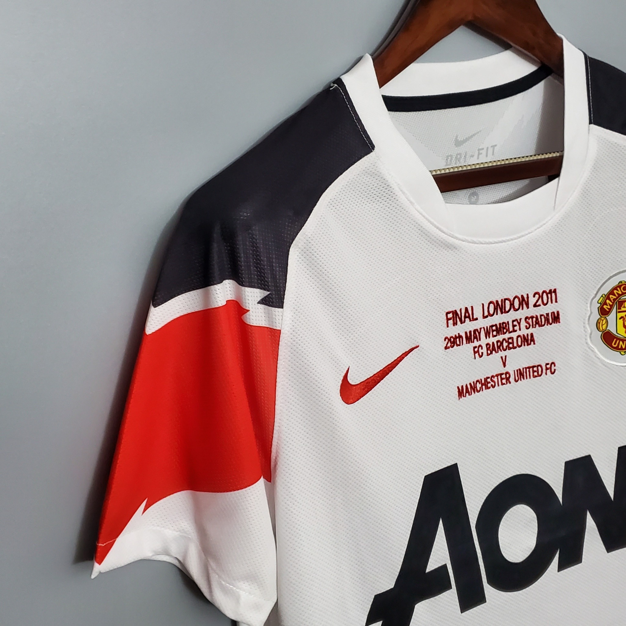 Retro Mu 2010/2011 ( Sân Khách )