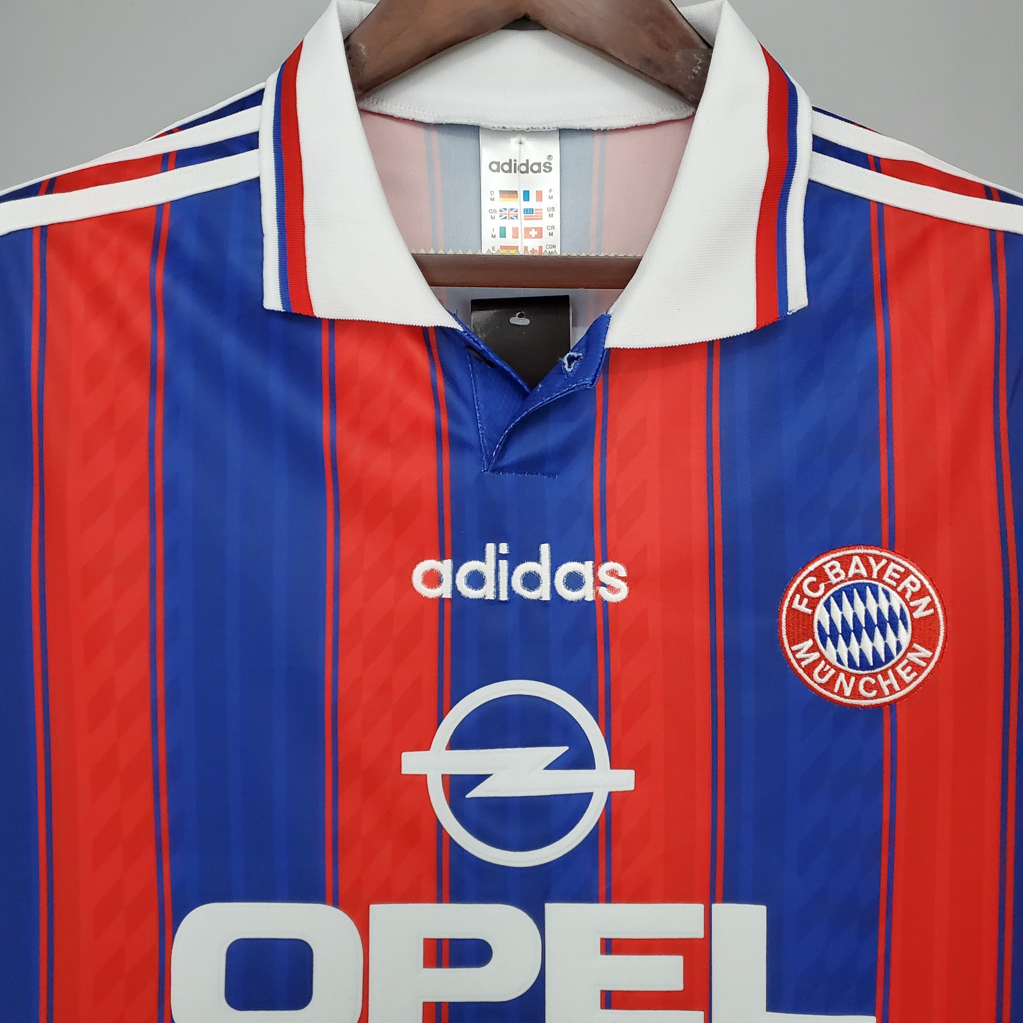 Retro Bayern Munich 1995/1996 ( Sân Khách )