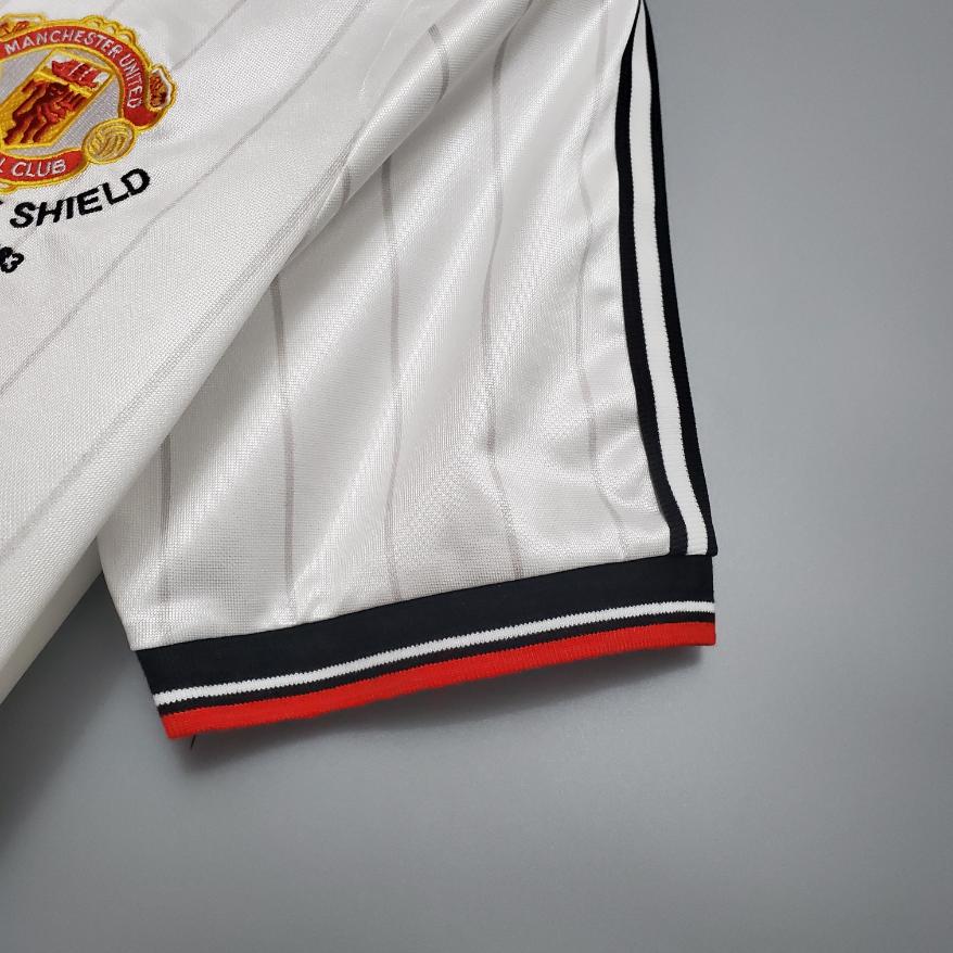 Retro Mu 1983/1984 ( Sân Khách )