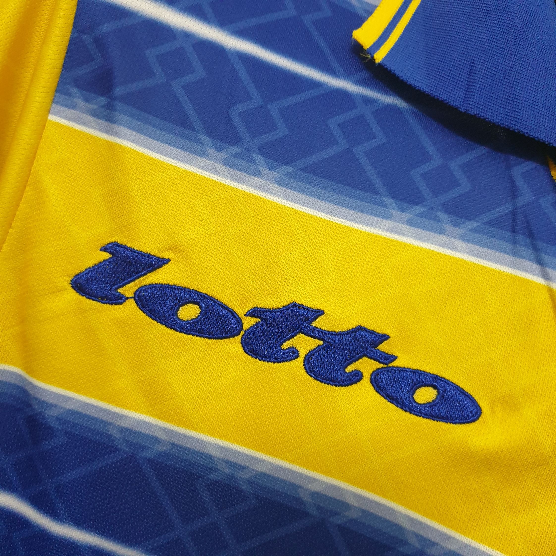 Retro Parma 1998/1999 ( Sân Nhà )