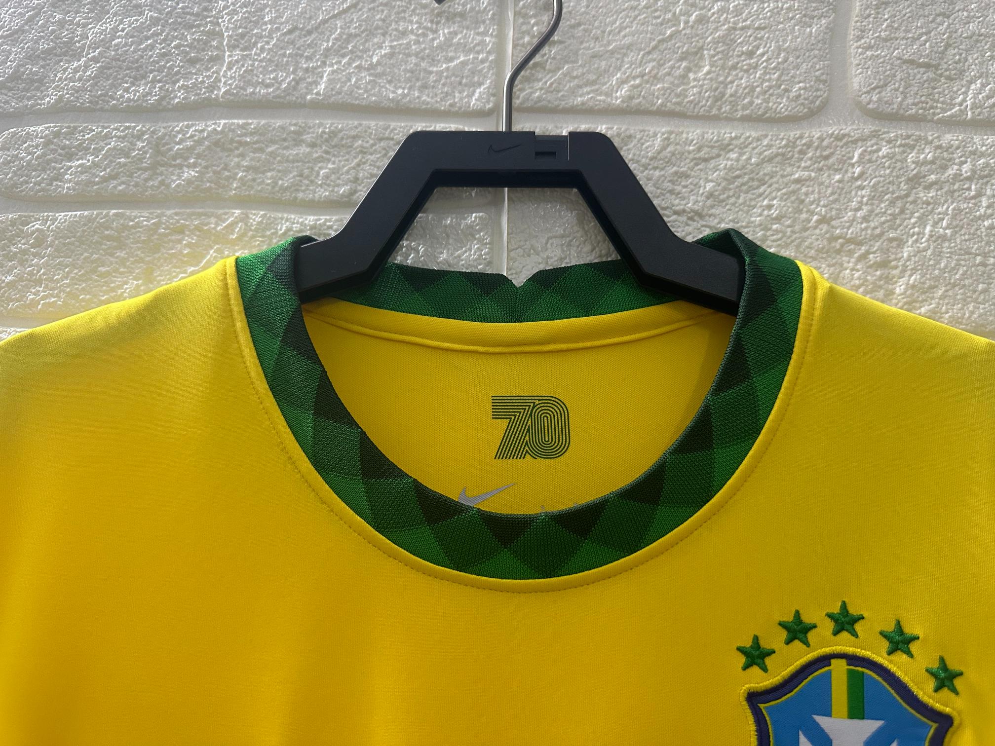 Retro Brazil 2021 ( Sân Nhà )