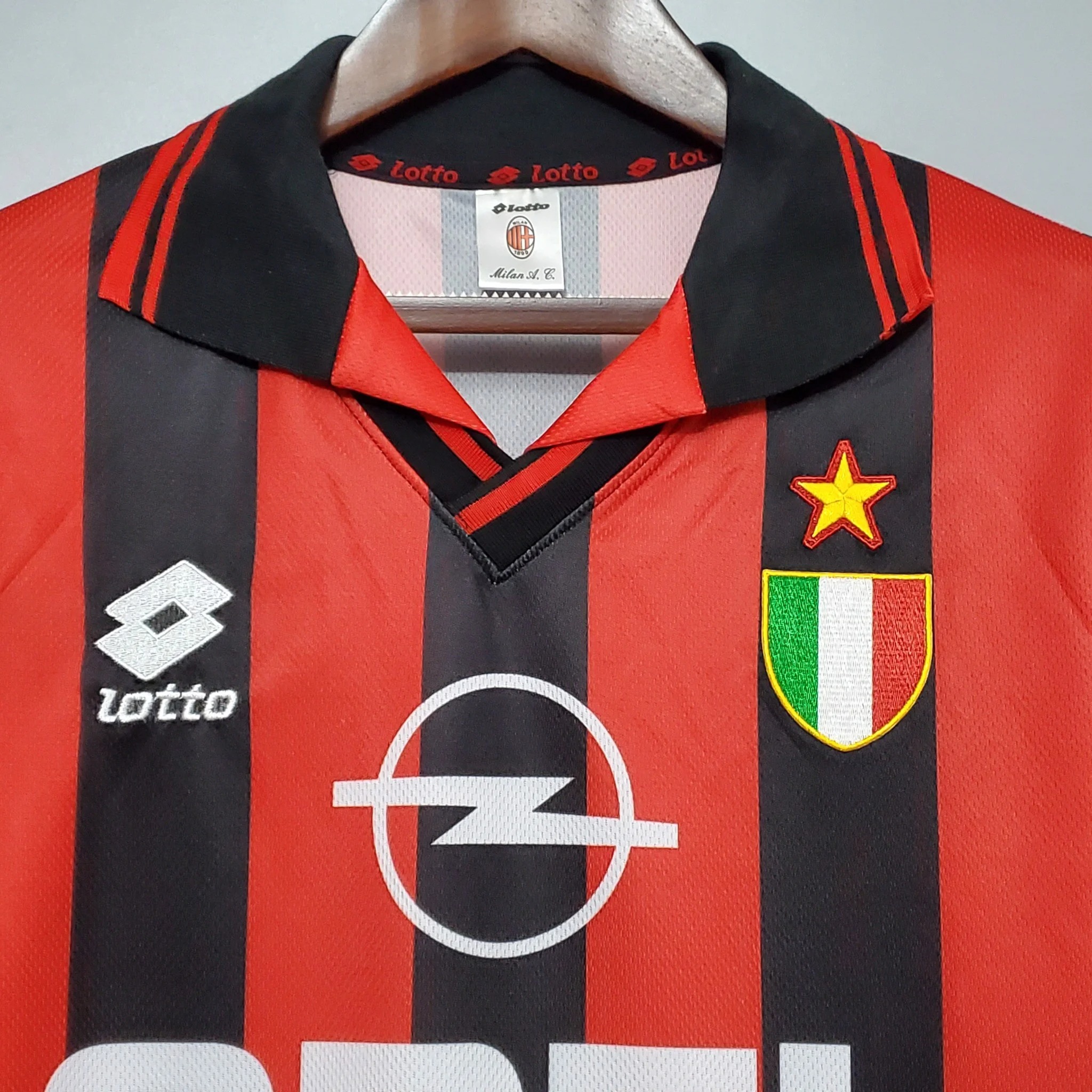 Retro Ac Milan 1996/1997 ( Sân Nhà )