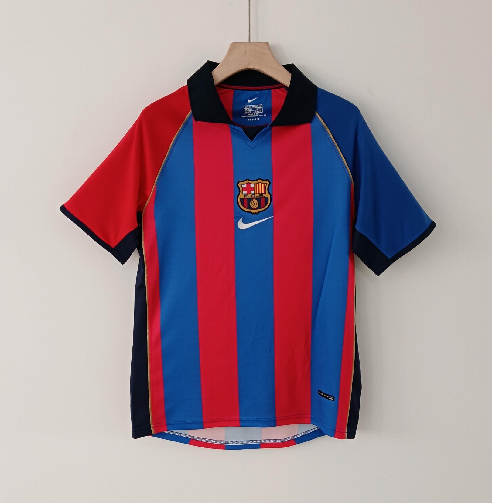 Retro Barcelona 2001/2002 ( Sân Nhà )