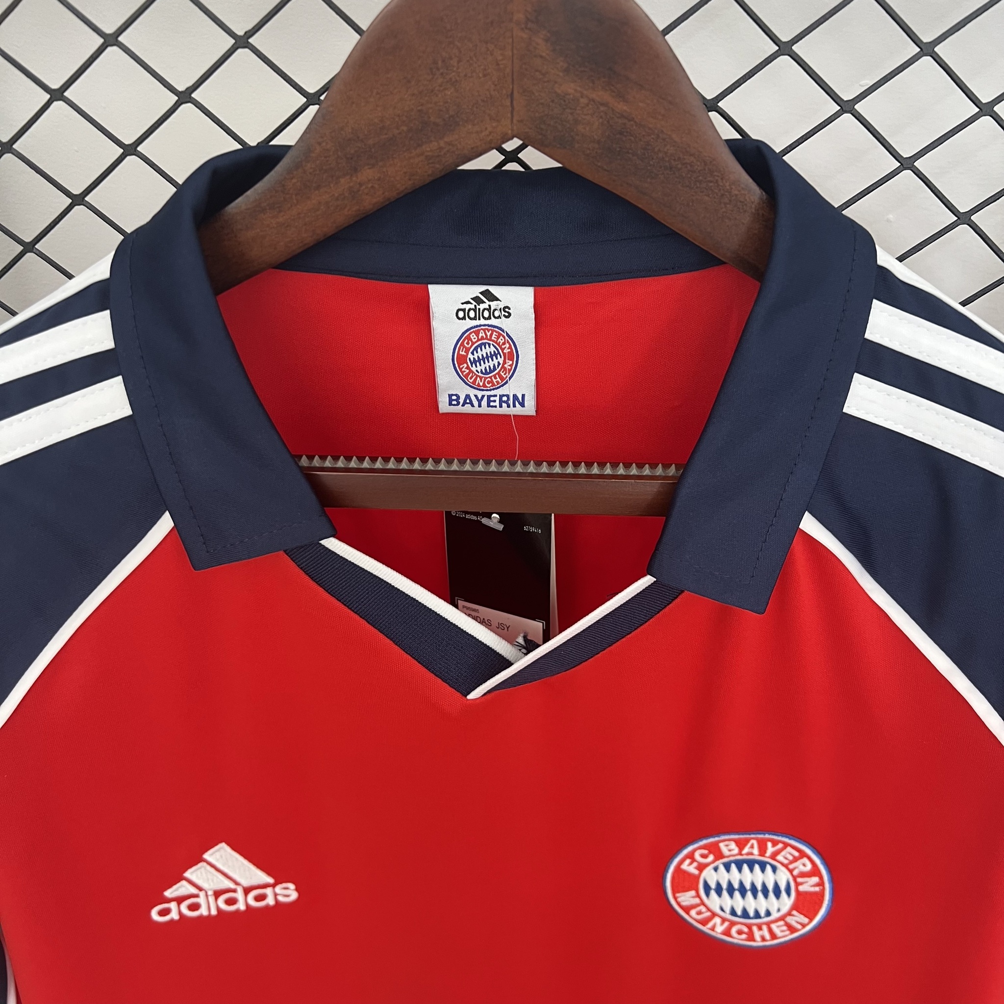 Retro Bayern Munich 1999/2001 ( Sân Nhà )
