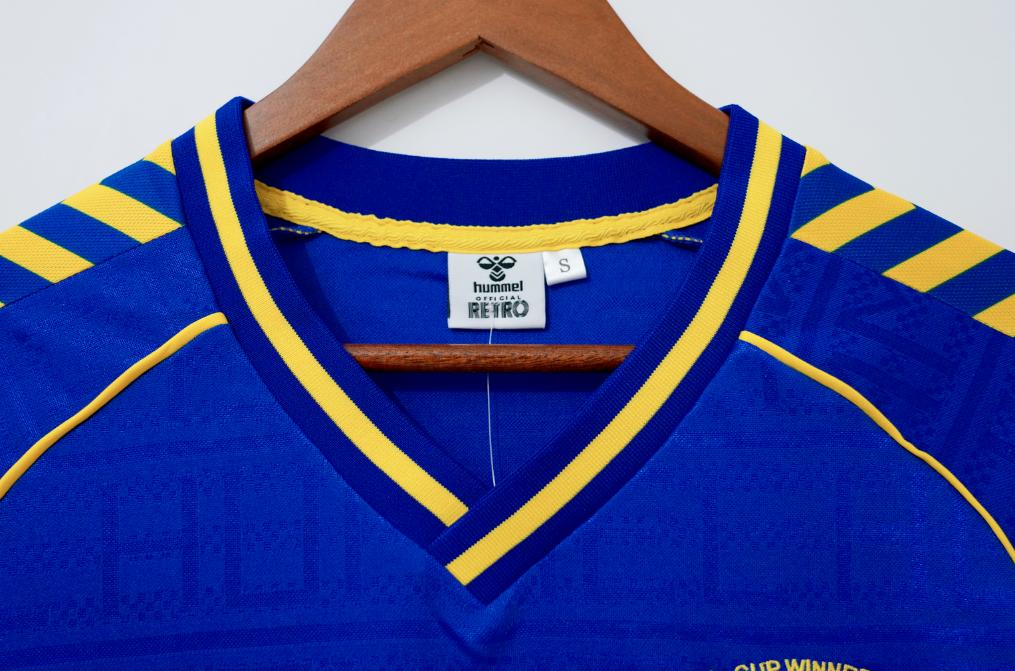 Retro Wimbledon 1988/1989 ( Sân Nhà  )