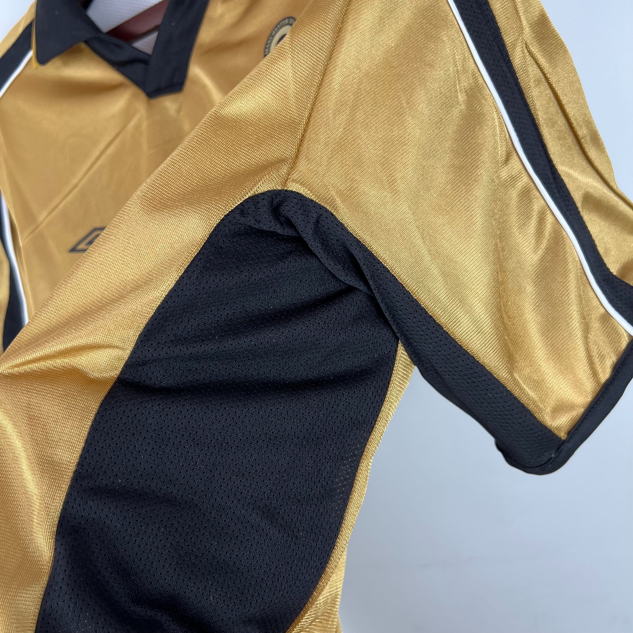 Retro Mu 2001/2002 Tay Dài ( Sân Khách )