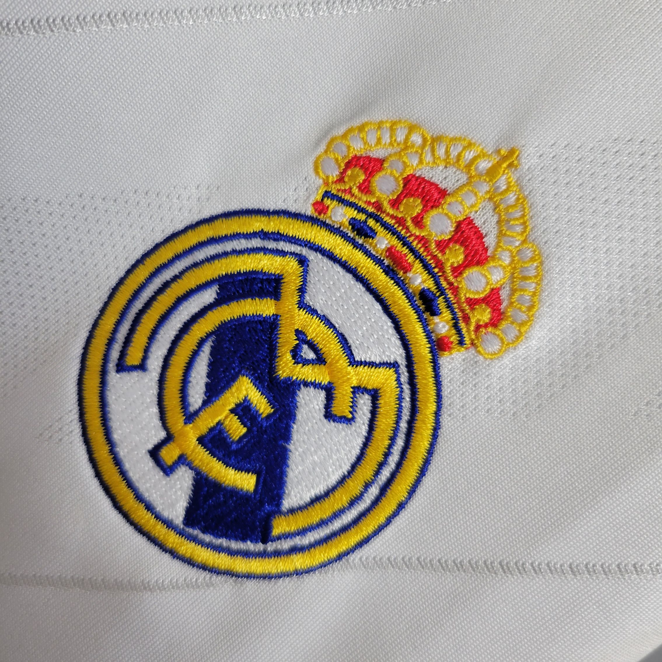 Retro Real Madrid 2017/2018 ( Sân Nhà )